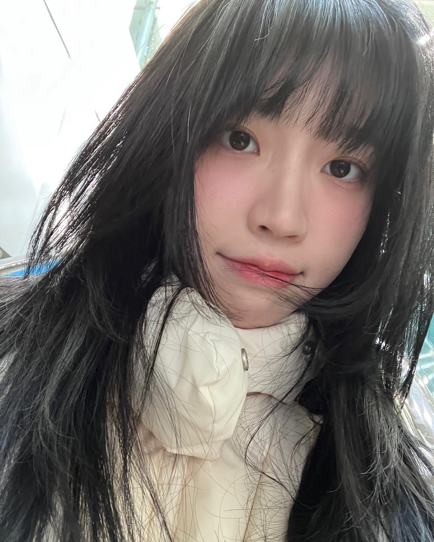 金娜喜11月7日發文完後,沒想到8日就離開。(圖/翻攝自金娜喜IG)