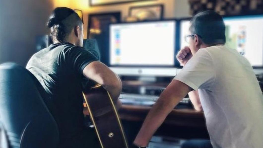 魯福是澳洲知名歌手、創作人。(圖/翻攝自@johnny_ruffo IG)