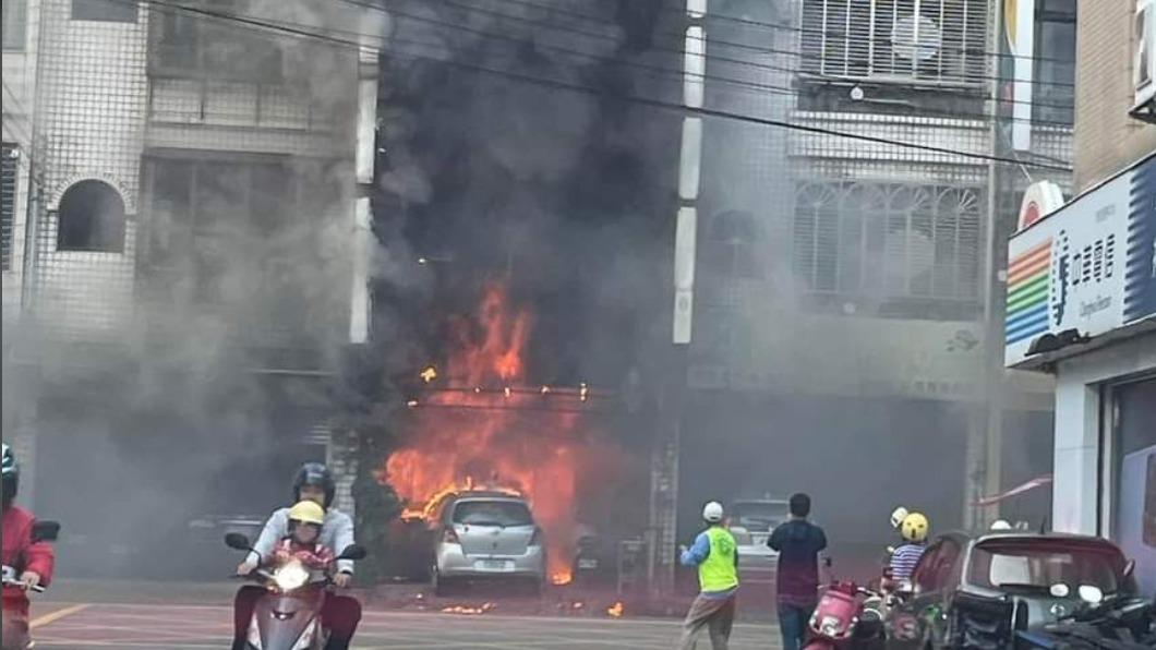 快訊/苗栗頭份早餐店陷入火海!轎車遭大火吞噬 死傷不明