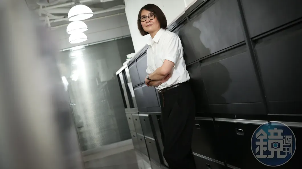 親密戲怎麼演?林依晨、周渝民「關房間聊」 導演曝談話內幕