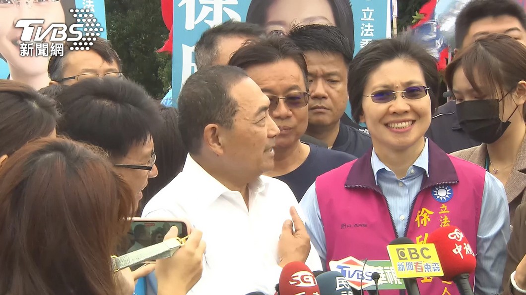 藍白合有望?侯透露已進政黨協商 喊話柯文哲:放棄個人立場
