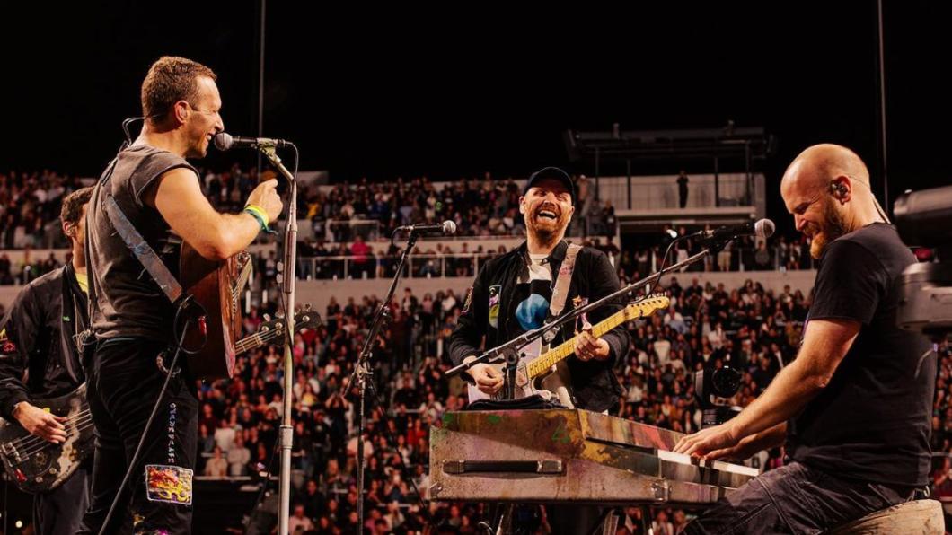 Coldplay （酷玩樂團) 於11、12日，一連兩天在高雄舉辦演唱會。（圖 / 翻攝自@coldplay IG）