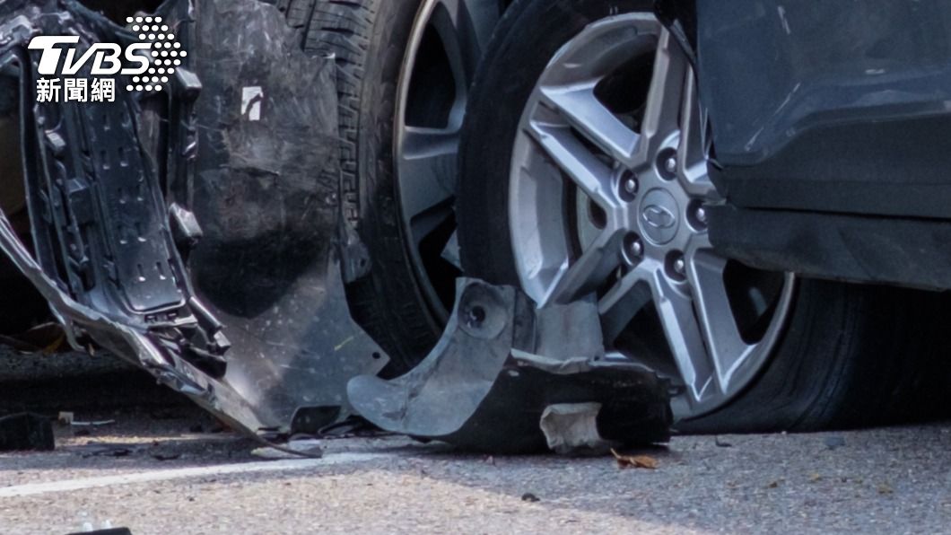 死亡車禍造成2屍3命悲劇。(示意圖/Shutterstock達志影像)