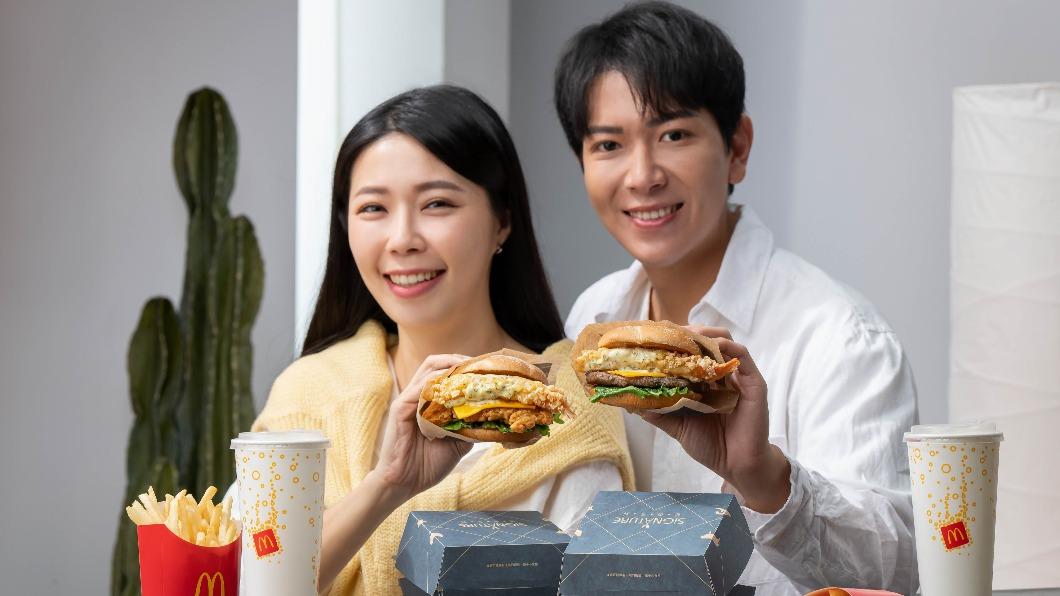 麥當勞「炸蝦天婦羅安格斯牛肉堡」、「雙蝦天婦羅堡」回歸。（圖／業者提供）