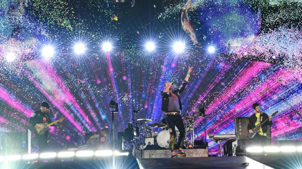Coldplay道歉讓飯店房價變貴 演唱會湧8萬人超越BLACKPINK