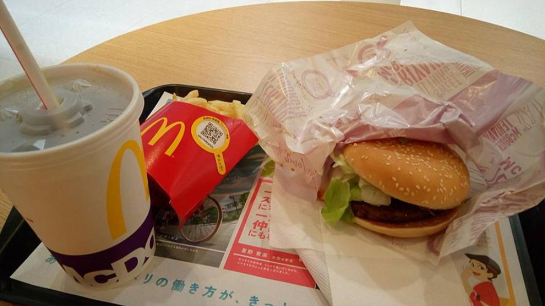 照燒豬肉堡已停賣多年。(圖/翻攝自臉書 「無限期支持照燒豬肉堡重回麥當當」)