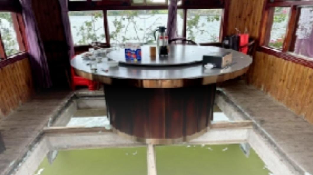 福建水上餐廳玻璃地板突破裂!2食客「秒墜深湖」 1人溺斃