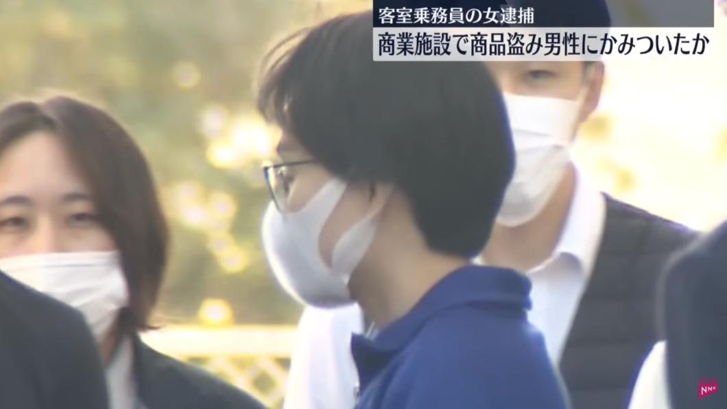 新航空姐在日涉盜竊還咬人 遭逮辯:我沒偷只是晚點結帳