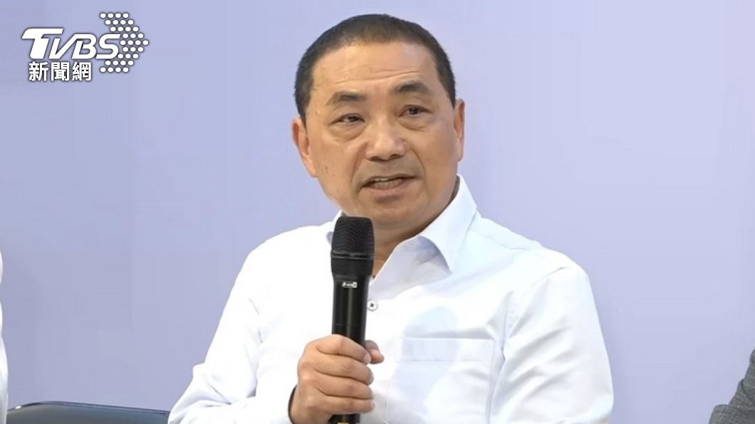 藍營支持者希望侯友宜別被柯文哲牽著鼻子走。(圖/TVBS)