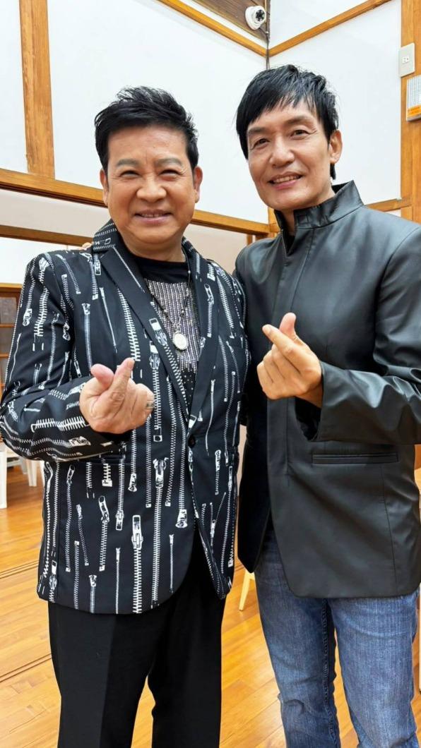 楊慶煌（左）、霍正奇（右）兩大戲劇男神也都很會唱。（圖／渥洛克提供）