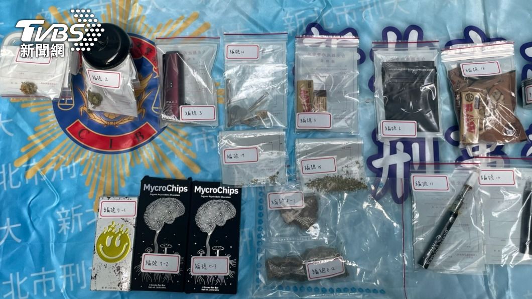 警方在吳祖倫住處搜出多種大麻毒品。(圖/曾健銘攝)