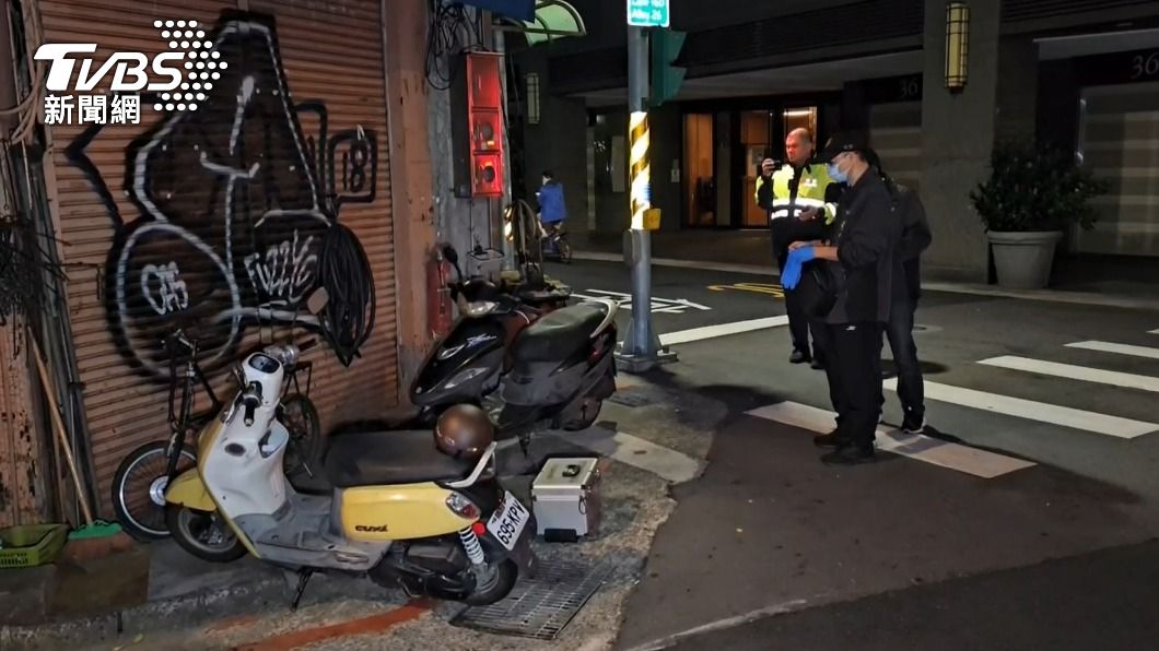 警方到場採證。（圖／TVBS）