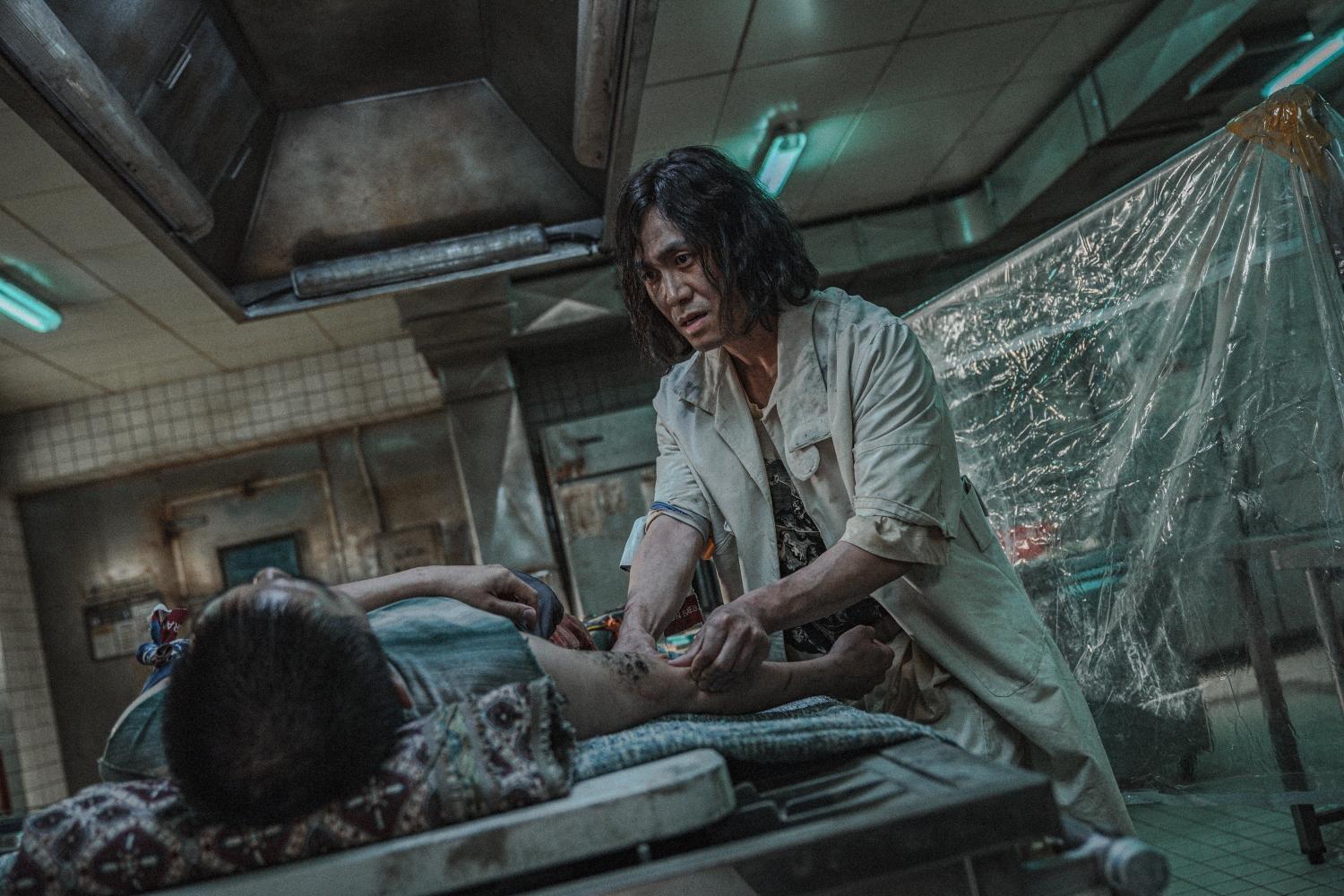 吳正世飾任博士在預告中以旁白開場。(圖/Netflix提供)