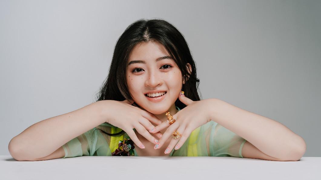 蓋兒將滿18歲,事業和學業讓她忙得不可開交。(圖/量子娛樂提供)