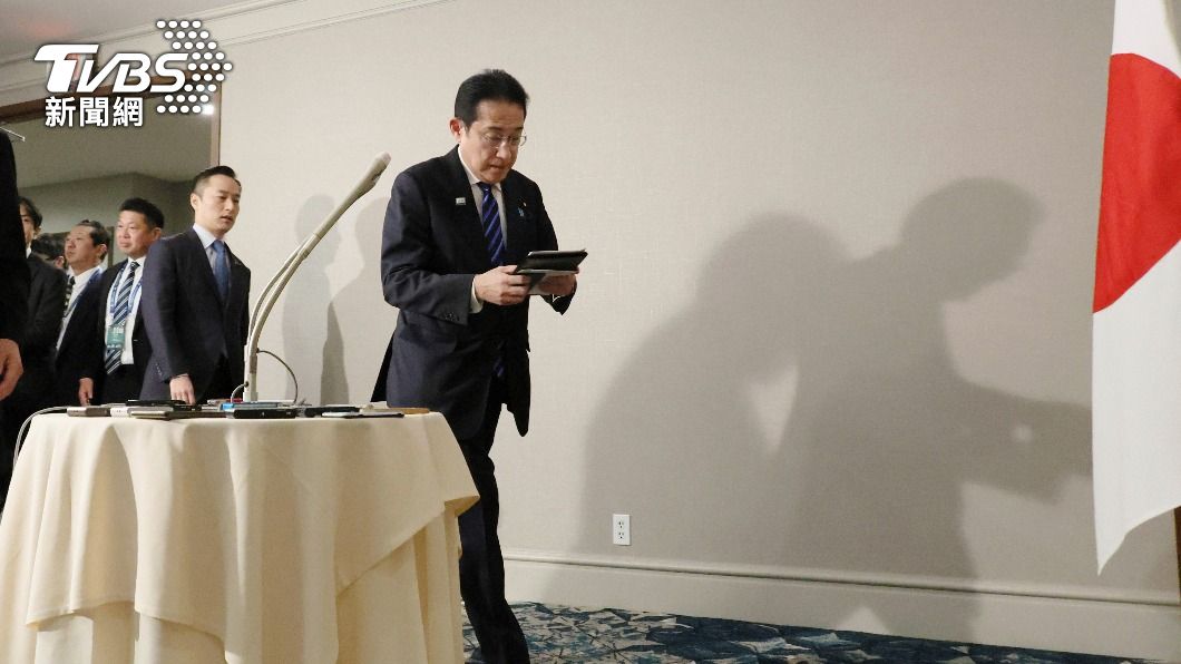 日韓領袖舊金山會談　岸田文雄因交管罕見走路赴會場