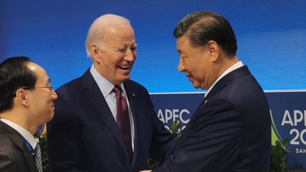 APEC落幕 華春瑩發布拜登與習近平告別照片