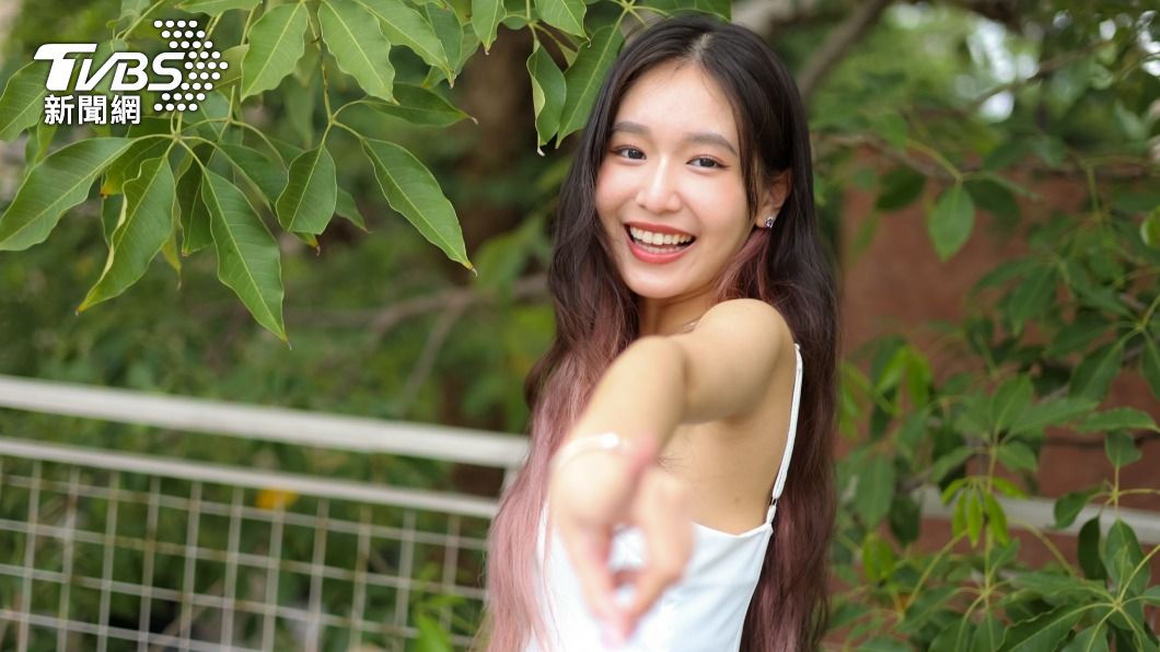 未來少女/郭郭韌帶嚴重撕裂「扎針抽血水」痛暈 啦啦隊時期被鐵粉狂寵驚呆
