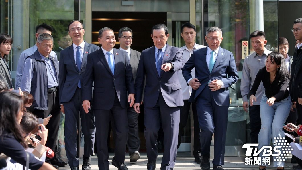藍白合民調解讀卡關!朱揭閉門會議過程:連公式都背給柯聽