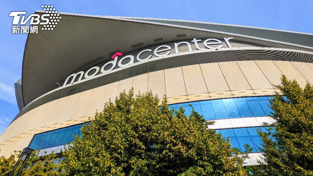 NBA/湖人客場之旅「突遇槍擊」!球館驚傳巨響 全隊遭緊急撤離