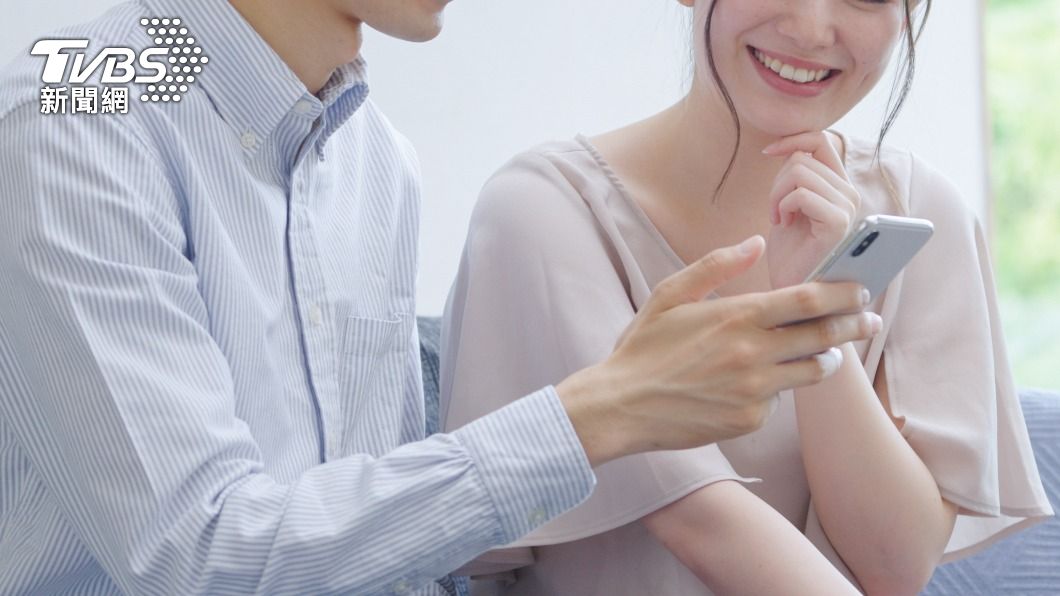 男子與自稱是台灣女子的網友交心，結果卻步入投資騙局。圖與當事人無關。（示意圖／shutterstock達志影像）