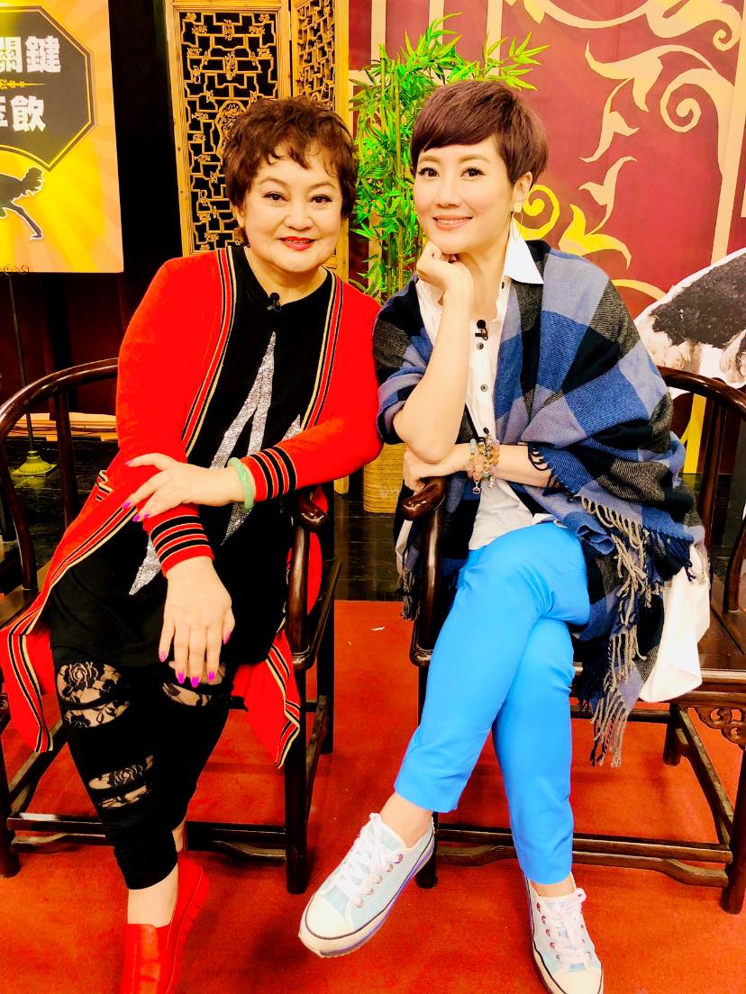 孔蘭薰先前曾和女兒一同上通告。(圖/翻攝自孔蘭薰臉書)
