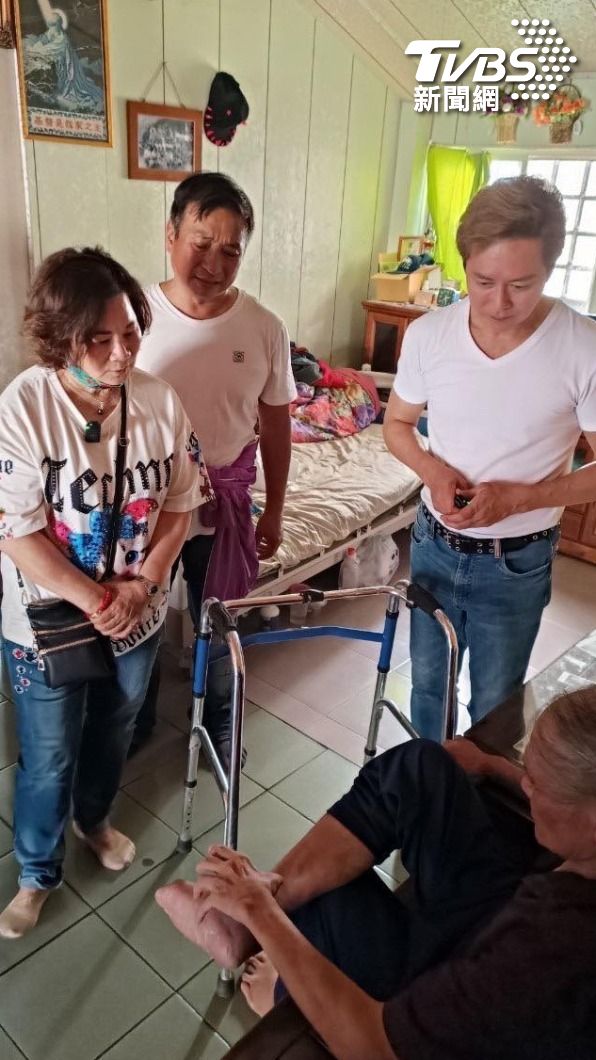 深入偏鄉 看見需要 周嘉麗邀藝人共響應 (圖/藝人周嘉麗提供)