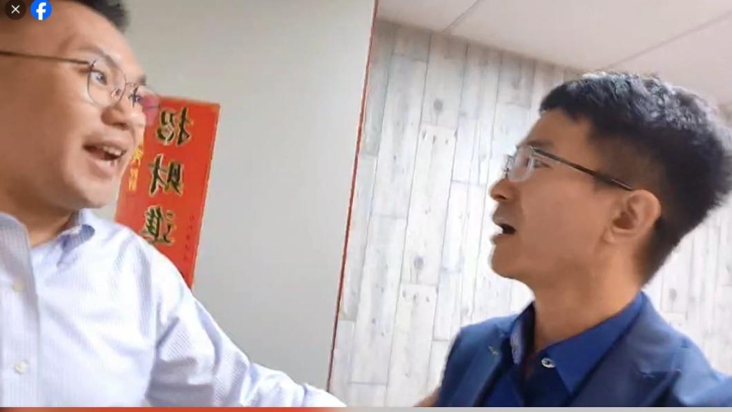我來了! 侯漢廷衝張斯綱辦公室邀整合 一開門見人站門口