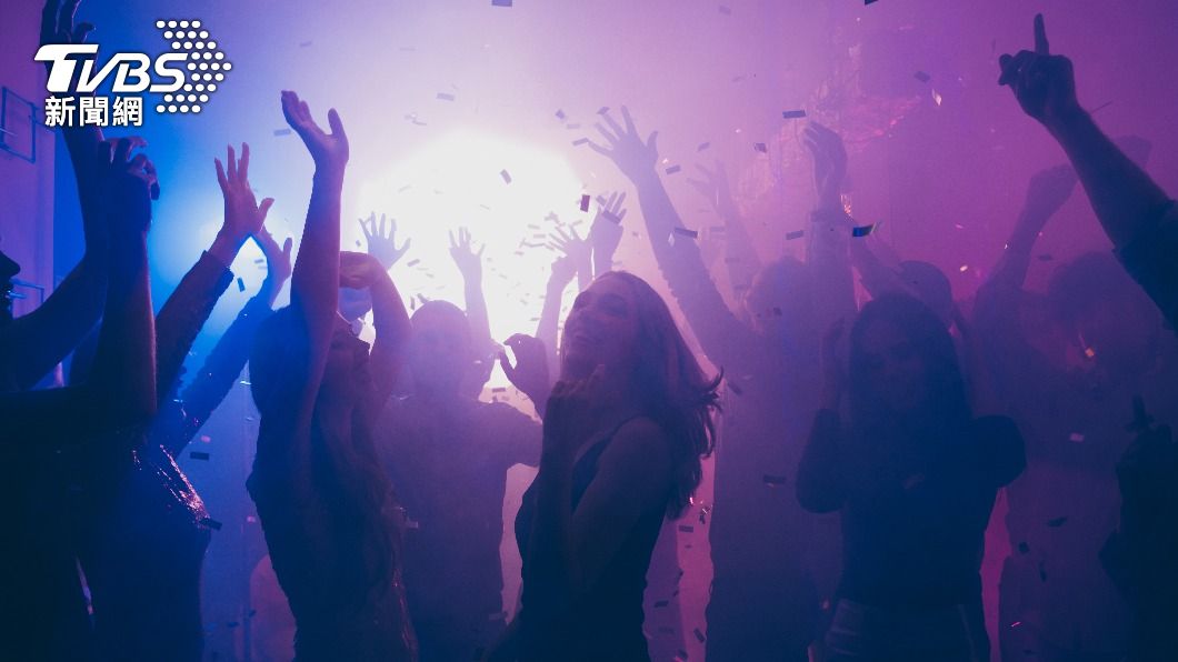 有名女子到夜店愛上一名男子。（示意圖，非當事人／shutterstock達志影像）