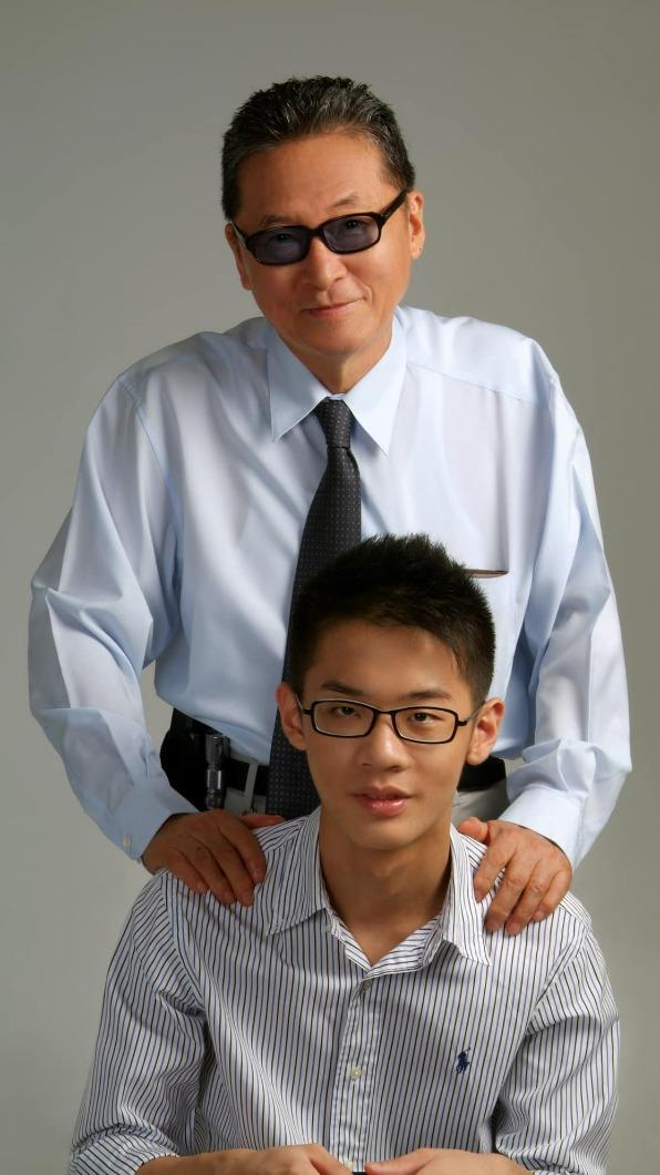李敖過去曾與兒子李戡合影,展現父子情深的一面。(圖/翻攝自李戡臉書)