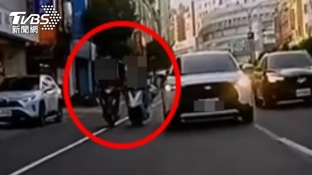 中和二寶媽三貼「疑書包勾到隔壁車」　害翁倒地頭重創死亡
