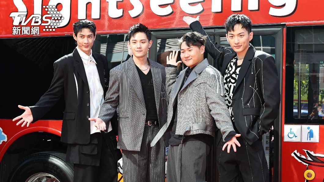 IT BOYZ用「IT BOYZ 2.0」出發。(圖/TVBS)
