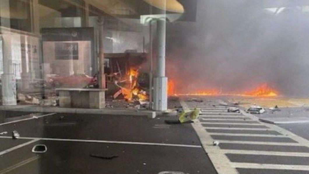 有片/尼加拉瀑布美加邊境汽車爆炸排除恐攻 賓利夫妻喪命
