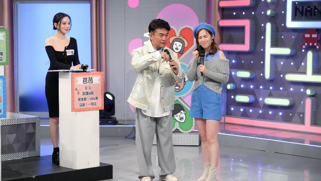 難得有機會跟吳宗憲同台,張齡予(右)既興奮又開心。(圖/三立提供)