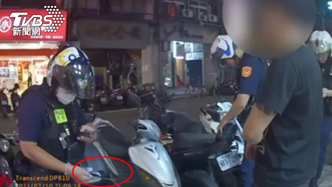 手拿彈簧刀逛西門町!民眾驚嚇報警他竟說:錢太多要防身