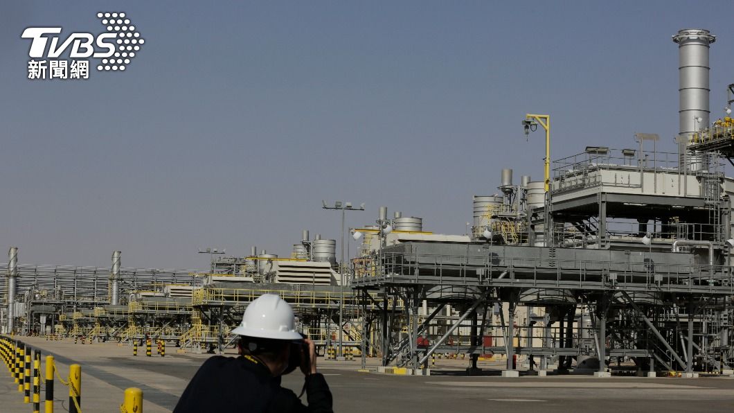 OPEC+傳內鬨意外延遲產量會議 國際油價震盪
