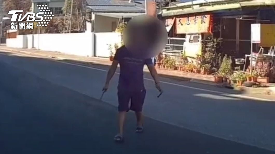 花蓮酒醉男暴怒衝醫院「揮鋸子鐵槌」　見警竟逼近叫囂：開槍啊