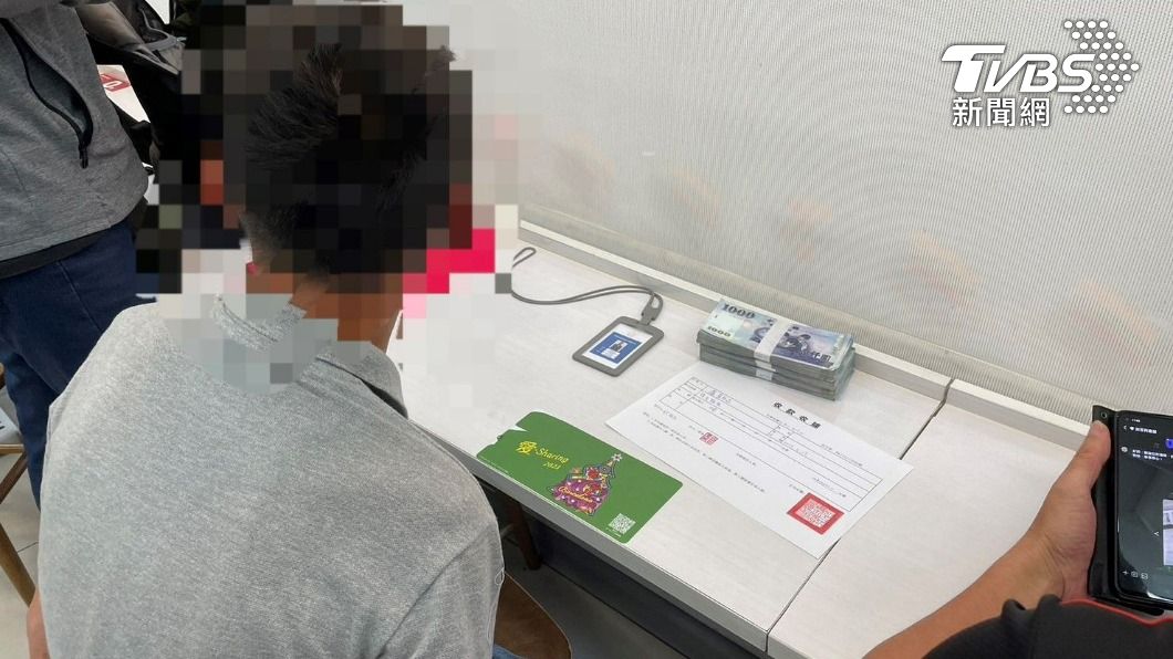 陳男心有不甘，主動向警方提出自己願意協助打擊詐欺犯罪。（圖／TVBS）