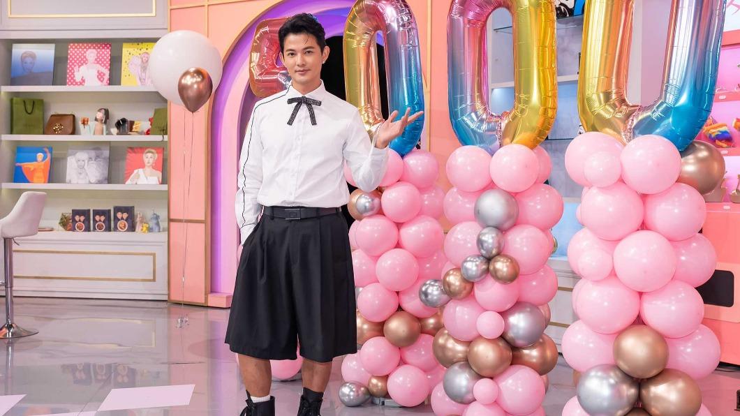 彩妝達人Ivan透露今年秋冬最熱門的妝容是「美拉德」風格。（圖／TVBS）