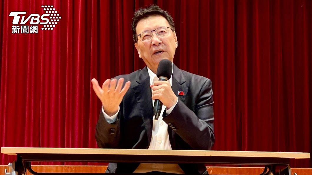 趙少康表達出對郭台銘的敬意，並希望他能夠歸隊、一起實現政黨輪替。（圖／TVBS資料畫面）