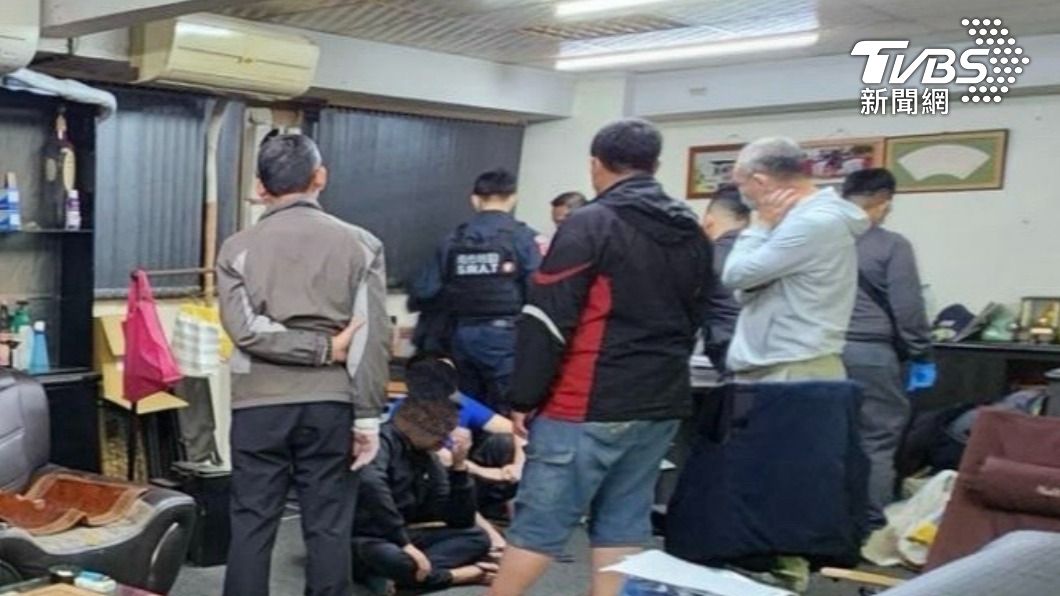 聚賭又吸毒被警一鍋端 台南民宅藏二、三級毒品全被查出
