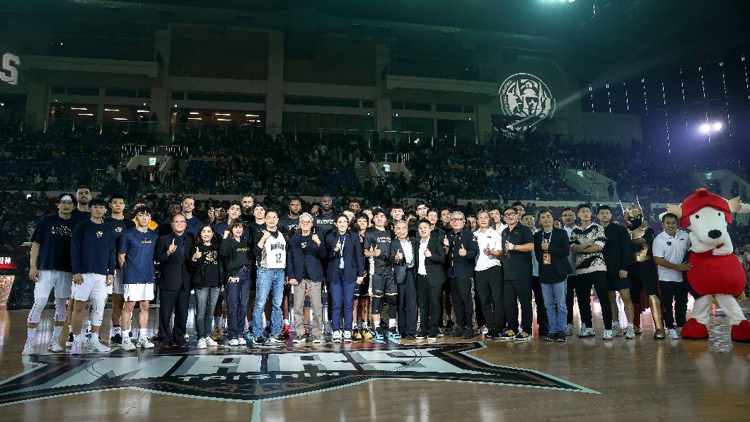 T1/金控大戰滿場!阿巴西狂轟32分 台新戰神首勝再等等