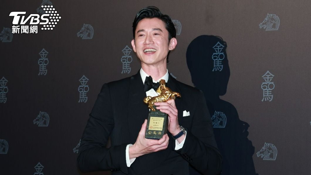 吳慷仁表態後突有大動作！「夾縫中」洩心聲　網一看全懂了