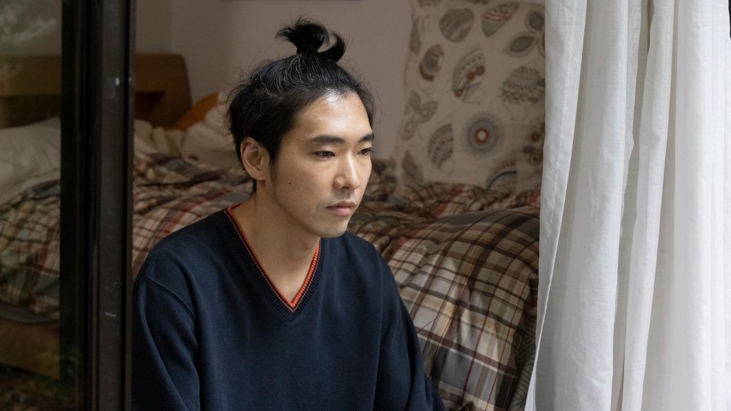 柄本佑在新片《花腐》與AV女優開戰3P床戲,享受激情性愛。(圖/中影提供)