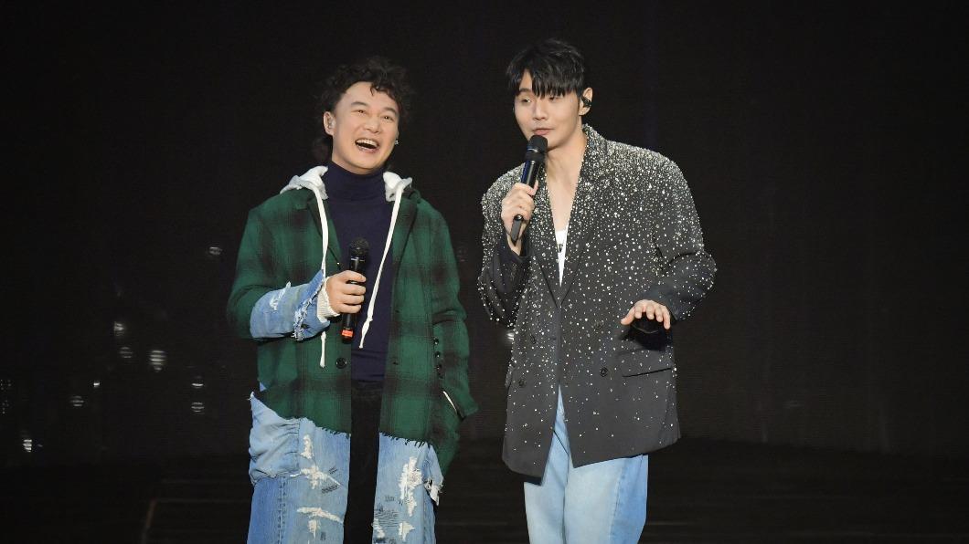 李榮浩唱一半！「歌神」突衝上台合唱　5萬粉絲震爆現場