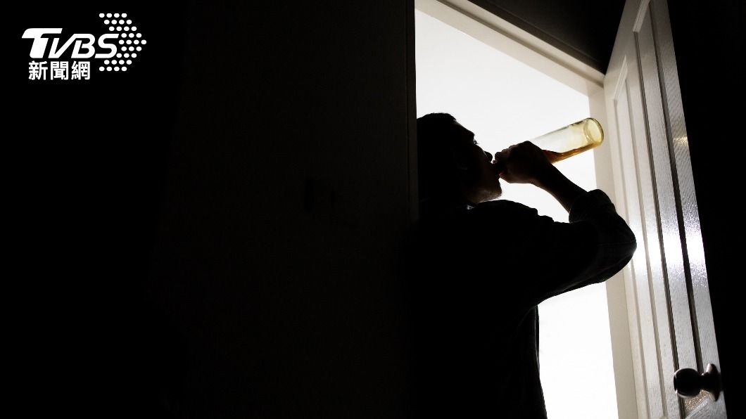 廖男有長期酗酒的習慣。(示意圖/Shutterstock達志影像)