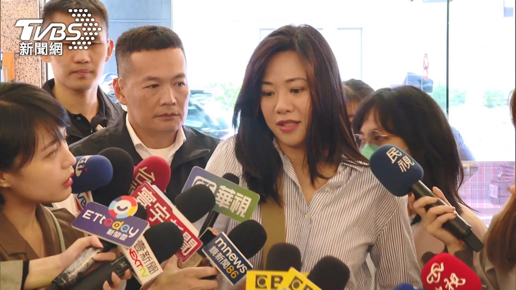吳欣盈怒嗆「你當記者問爸媽」？　媒體人驚：幫柯文哲扣分