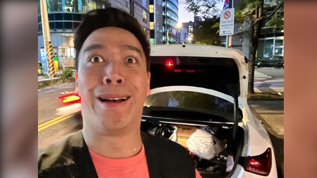 無尊嚇傻了!後車廂3小時沒關 「名牌包晾在那」