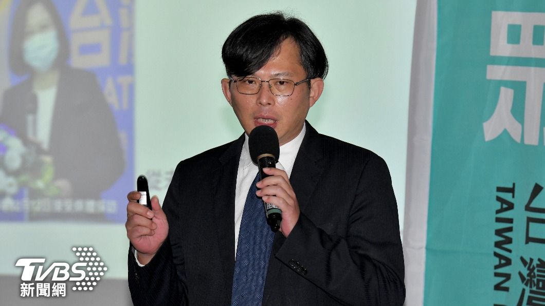 催政黨票黃國昌號召小額募款 1人5百「1400萬一夜湧入」