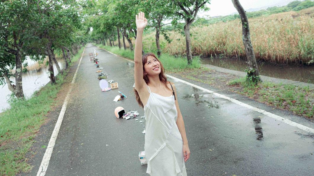 9m88被陳綺貞的詞曲深深感動,錄音過程數度落淚。(圖/爵士寶貝提供)