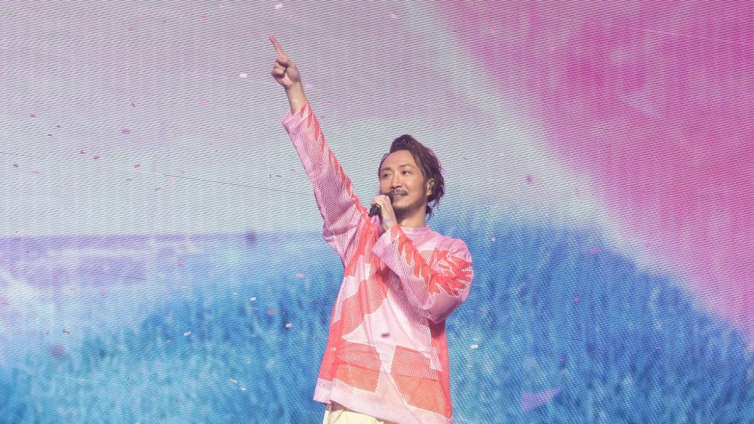 鄭中基從小就看過許多演藝圈大咖,還曾唱歌給鄧麗君聽。(圖/寬宏藝術提供)